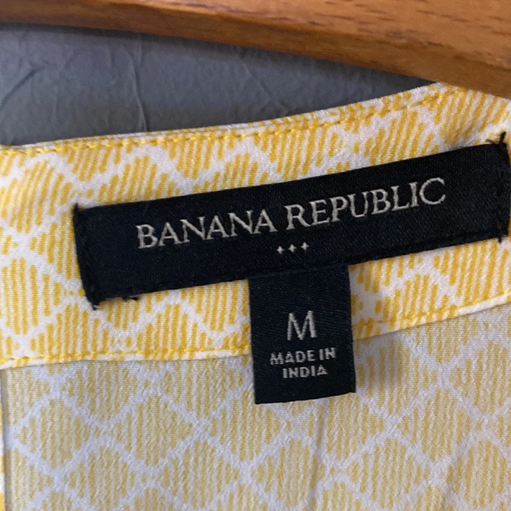 Banana Republic Factory Yellow Light Weight Spring Romper w Pockets NWT … - Picture 2 of 8